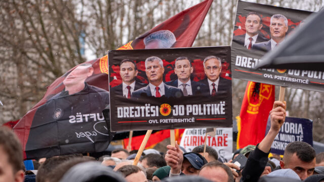 kosovo protest 4 birn scaled e1771338673738 640x361