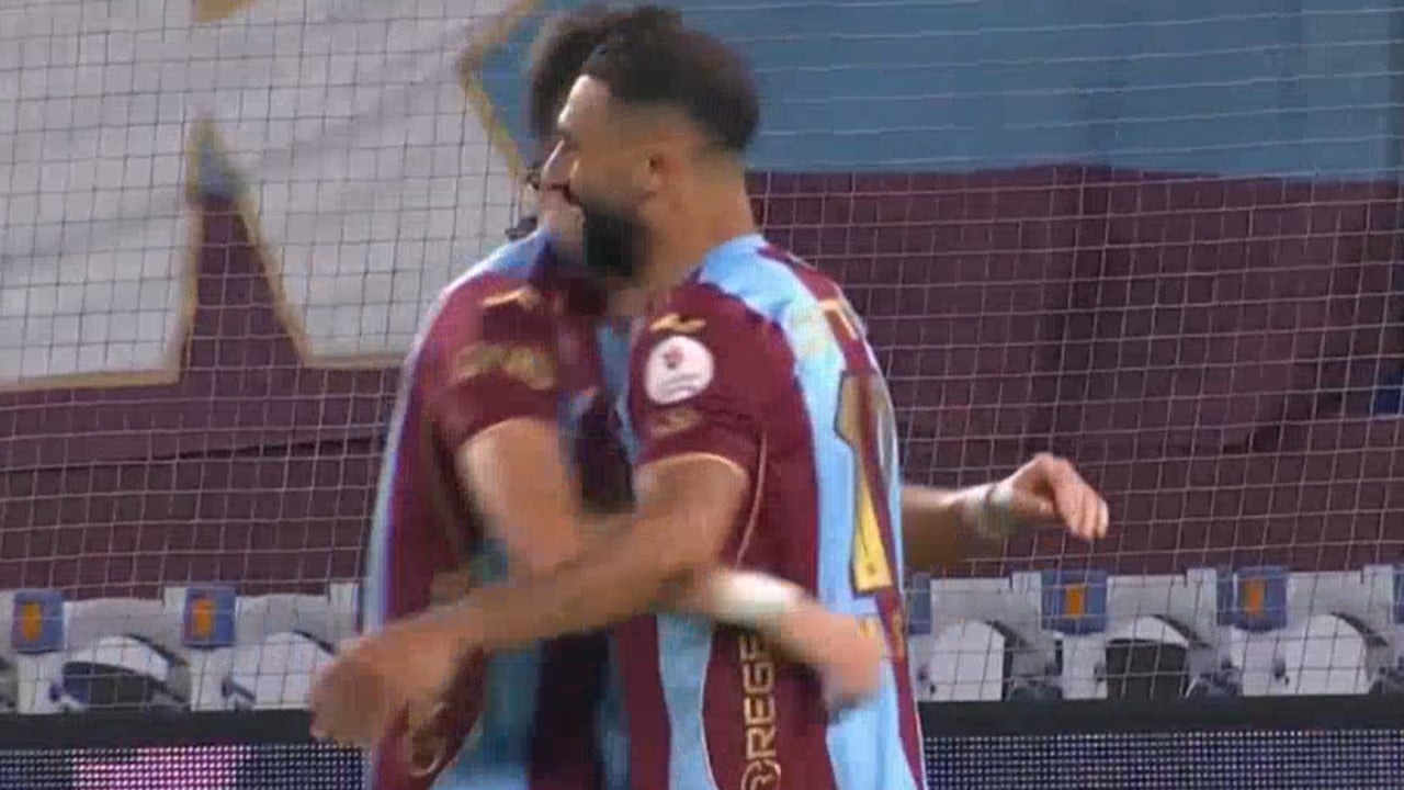 Ernest Muçi gjen golin e parë të sezonit te Trabzonspor, pas asistit të Salah