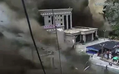 Pamje: katastrofë e paimagjinueshme në Nepal