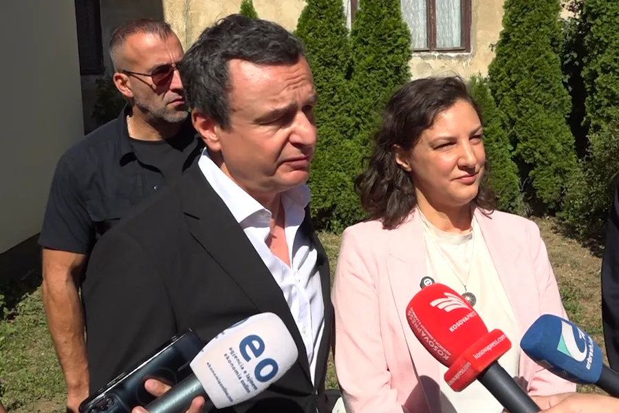 kurti dhe rizvanolli