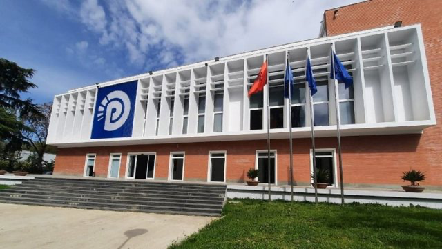 Shëndetësia ‘falas’ e Ramës, PD: Shqiptarët paguajnë nga xhepi 48.3% të faturës, më shumë se çdo Europian