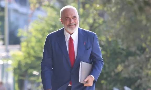 Rama takim me drejtuesit politikë/ Mbledhje me dyer të mbyllura te “Vila e Kuqe”