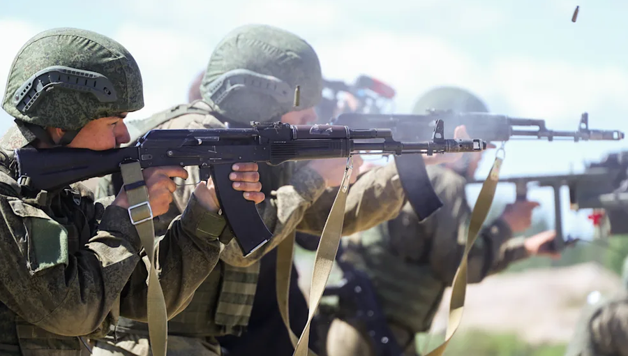 Kurse për snajperë për 4.000 euro/ Veteranët e NATO-s po trajnojnë ushtarët e Putinit