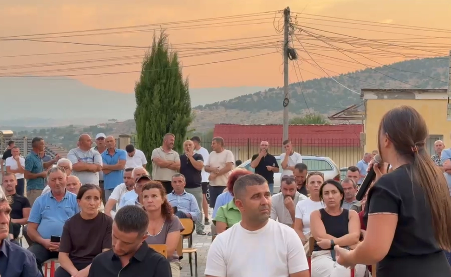 Braktiset dëgjesa për Reformën Territoriale në Rrajcë: Banorët përplasen me deputetët socialistë