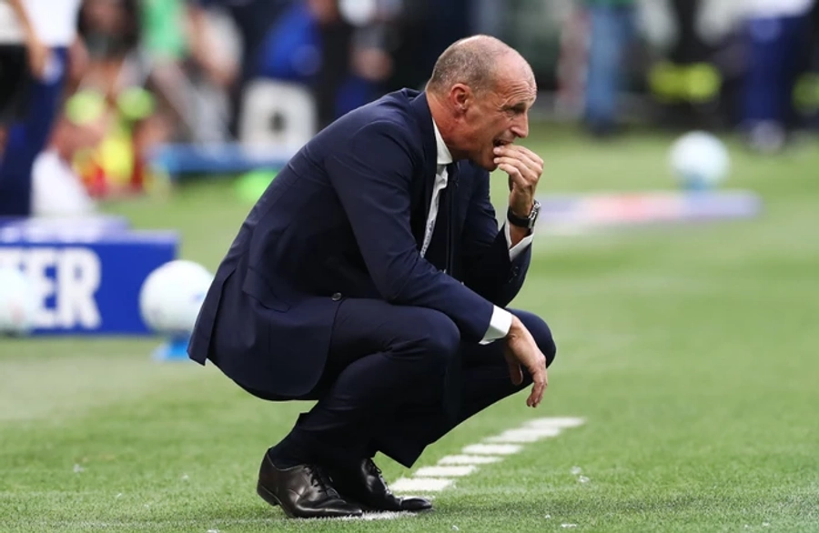 Tre humbje radhazi, Allegri në rrezik te Napoli? Del në skenë emri i pasuesit