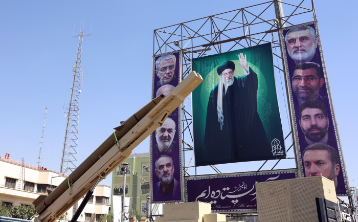 WSJ: Irani po prodhon përsëri raketa balistike