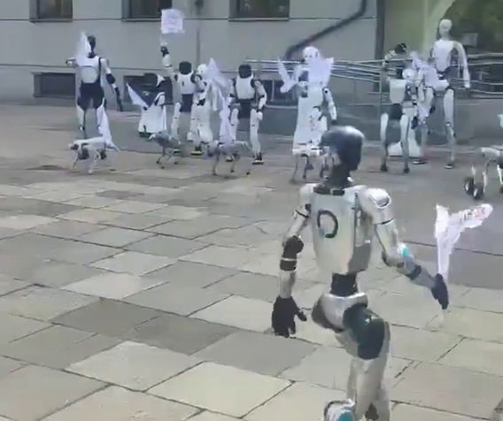 Ndodh në Poloni: Robotët humanoidë protestojnë kundër zëvendësimit të njerëzve nga AI