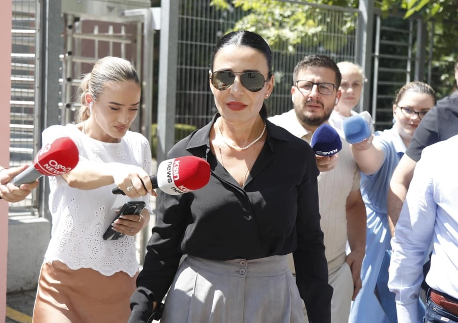 'Pishina e Belindës/ Zbardhen detaje: Si e fshehu Balluku vilën në Palasë