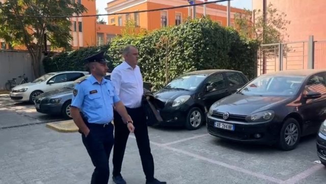 Beqaj paraqitet në SPAK pas daljes nga arresti shtëpiak