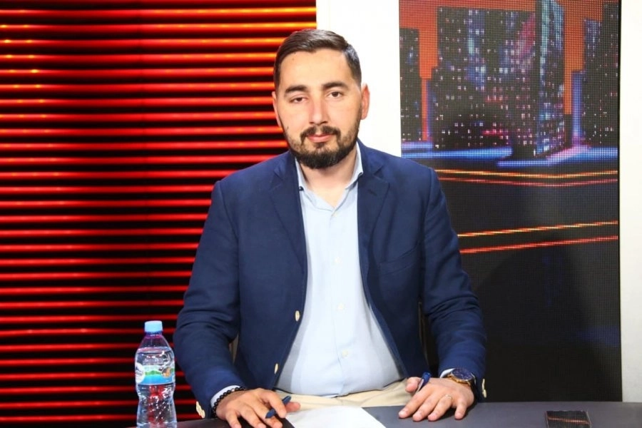 Logu akuzon Ballën dhe Sulin: Po përdorin nxënësit për propagandë politike