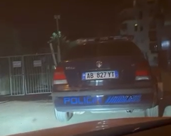 “Sot nuk hynte dot as ambulanca”/ Makina e policisë bllokon hyrjen e Kompleksit