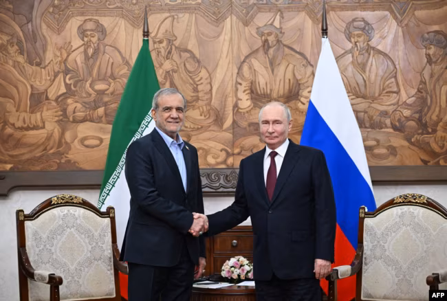 Studentë iranianë kthehen nga Rusia me njohuri mbase vdekjeprurëse rreth dronëve dhe IA-së
