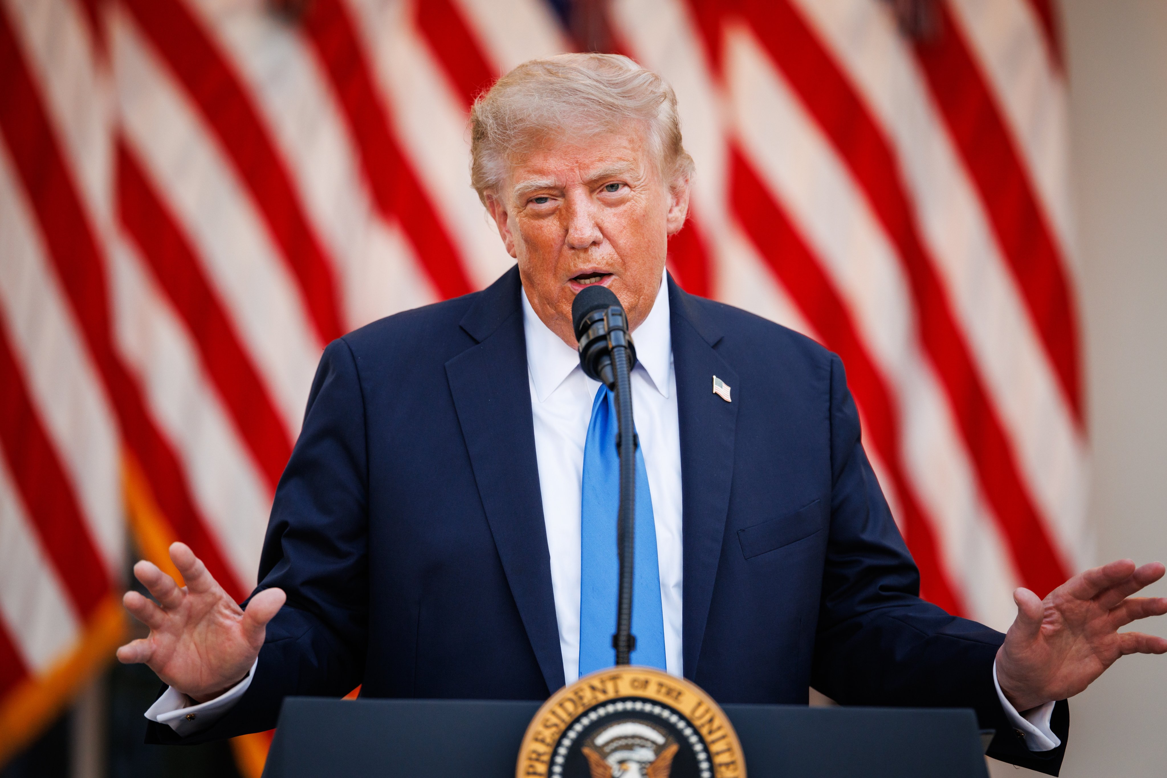 "Qindra miliarda dollarë u dhanë falas", Trump: Evropa duhet t'ia kthejë SHBA-ve paratë për ndihmën ushtarake ndaj Ukrainës!