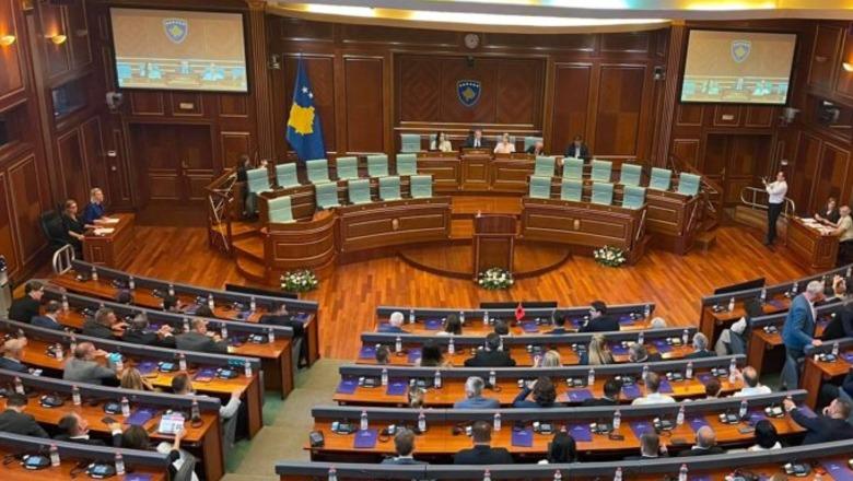 A mund ta zhbllokojë Gjykata Kushtetuese ngërçin në Kuvendin e Kosovës?