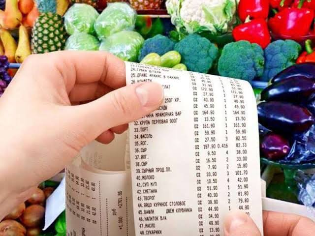 “Çmenden” çmimet e ushqimeve në Shqipëri, shtrenjtohen 5 herë më shpejt se në BE