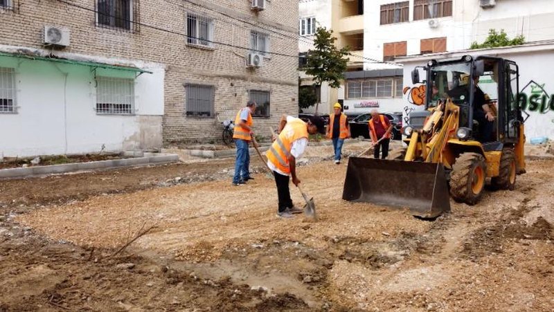 Hapësirat e pashfrytëzuara në shërbim të komunitetit, Bashkia e Tiranës i kthen në kënde lojërash dhe mjedise çlodhjeje