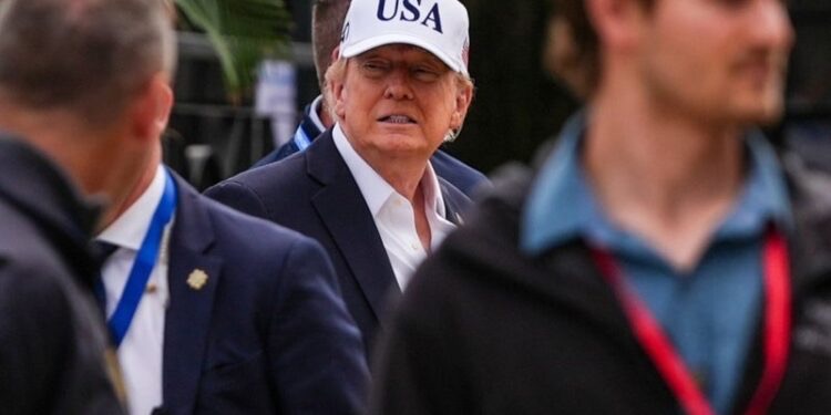 Trump paralajmëron Zelenskyn: Ndaloni sulmet ndaj naftës ruse, po dëmtoni ekonominë botërore