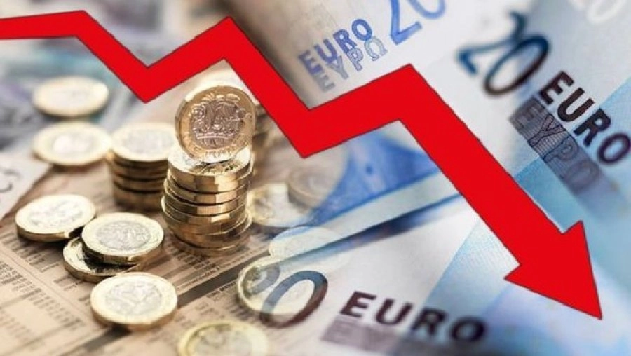 Euro vijon pikiatën – Çfarë po ndodh me monedhat e huaja (14 Shtator)