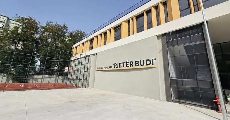 Rama uron nxënësit për nisjen e vitit të ri shkollor: Shkolla të rilindura me standarde të reja