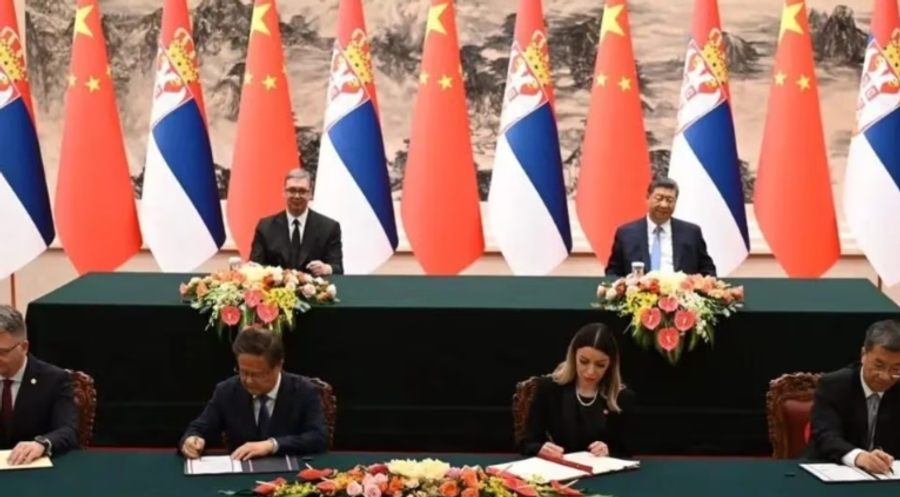 SHBA-ja paralajmëron Serbinë për afrimin me Kinën në fushën e IA-së