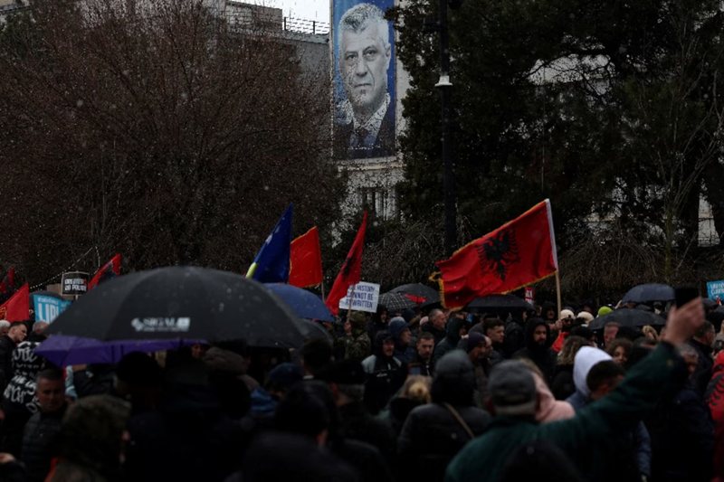 Gjyqi ndaj ish-krerëve të UÇK-së, Reuters: Kosova pret një vendim që mund të tronditë raportet me Perëndimin