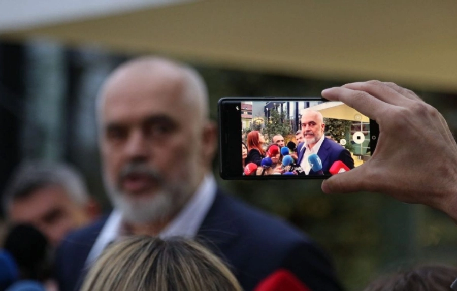 Konflikti për pagat e gjyqtarëve, ekspertët: Rama do të shpërqendrojë vëmendjen dhe debatin publik nga protestat antiqeveritare