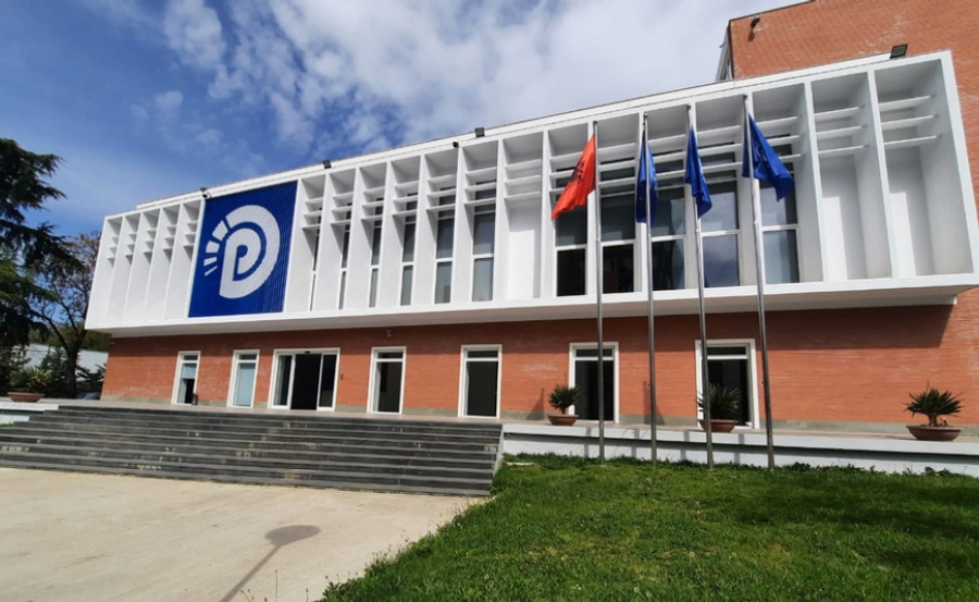 Pagat e gjyqtarëve dhe prokurorëve / PD kërkon seancë dëgjimore me Sokol Sadushin, kryeprokurorin,  KLGJ, KLP...