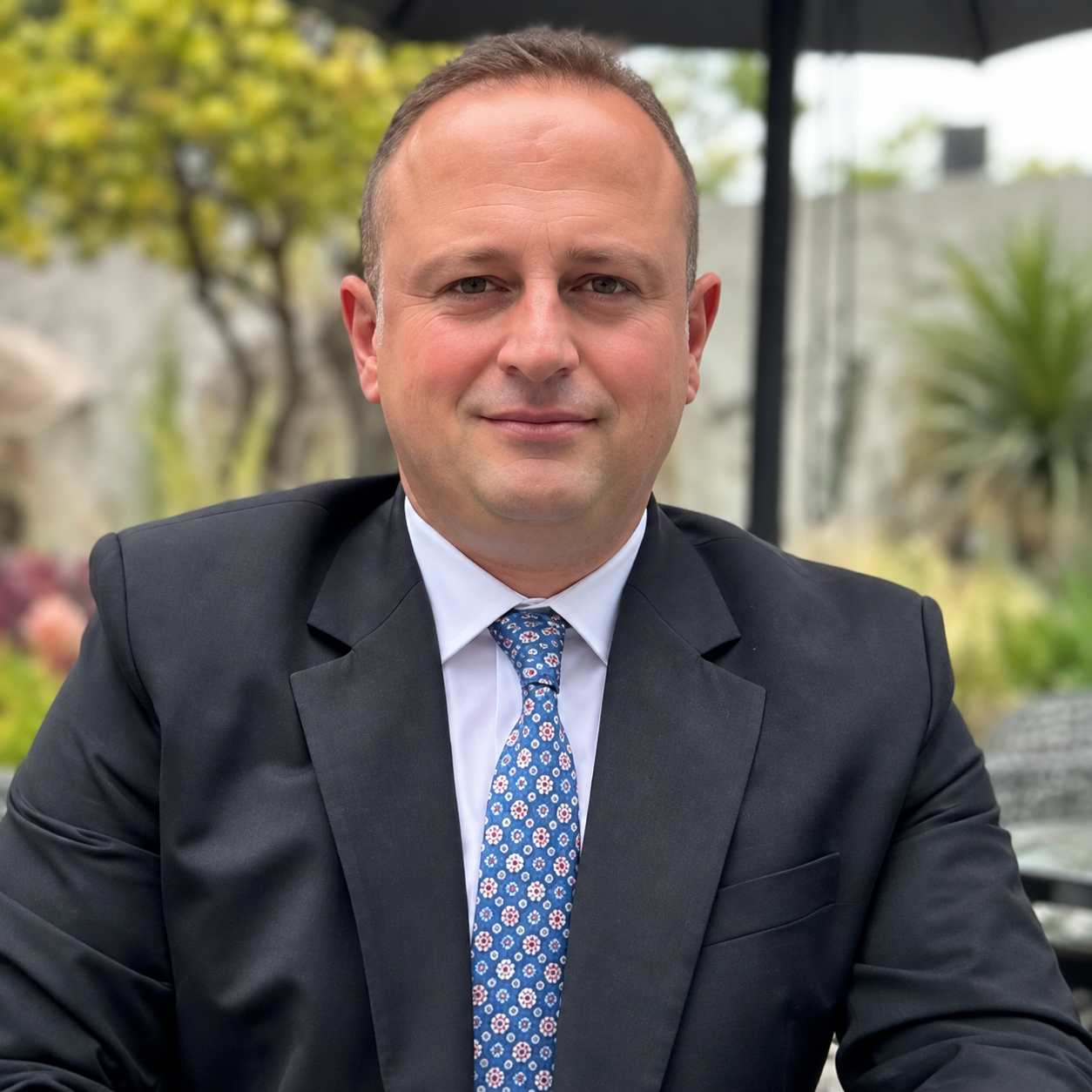 Edmond Ahmeti emërohet Sekretar i Përgjithshëm i KQZ-së