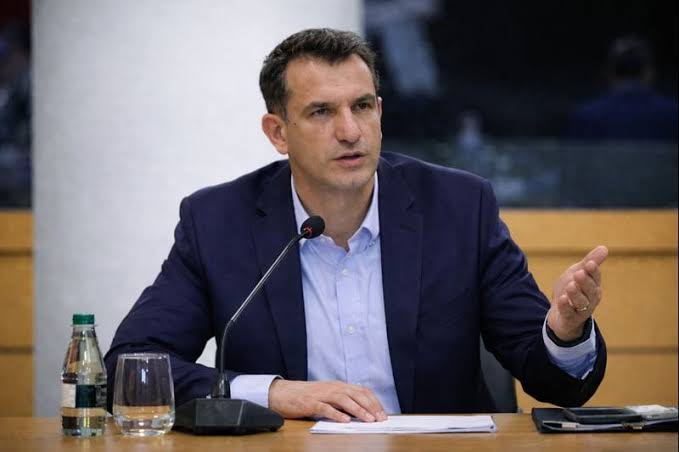 Sondazhi në JOQ: 86% e shqiptarëve pro dorëheqjes së Erion Veliajt