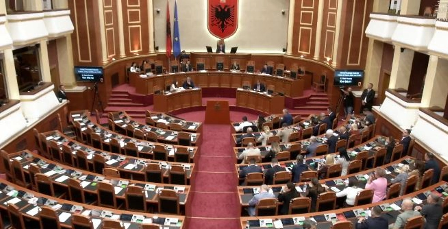 Sot seancë plenare/ 5 ministra japin llogari në Kuvend - Vendoset edhe për pagat e magjistratëve