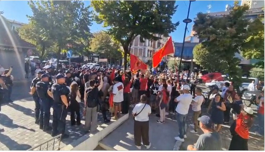 Gjykata e Tiranës liron protestuesit pas tubimit të së hënës: Arrestimi ishte i paligjshëm