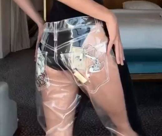 Xhinse me pjesën e pasme transparente për 1250 euro: Ku po shkon moda?