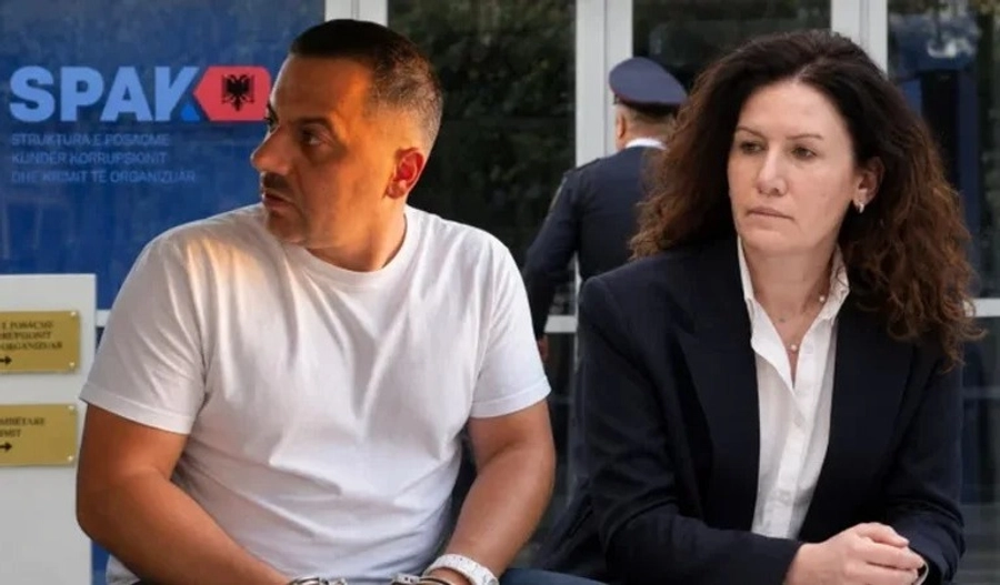 'Sa shumë gjëra na kanë bërë, por do ia hedhim o zemër'/ Zbardhen të tjera biseda mes Vlora Hysenit dhe Ergys Agasit