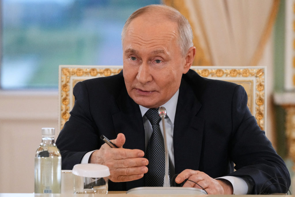 Alarmi i CIA-s: Rusia po përgatitet për të sulmuar me dronë nga deti Spanjën, Francën ose Italinë