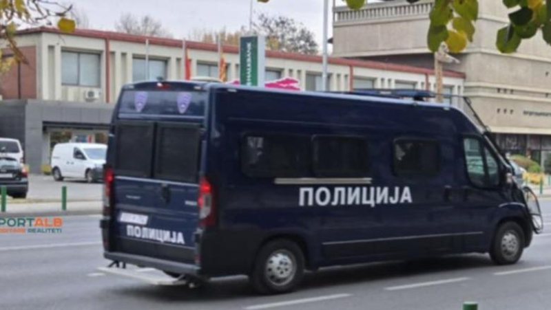 Kontrabanda e cigareve në Maqedoninë e Veriut, 13 të ndaluar mes tyre policë e doganierë, i shkaktuan shtetit 6 mln euro dëm