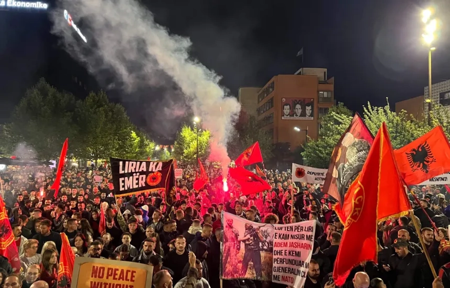 Në gjithë Kosovën sot protestohet kundër vendimit ndaj ish-krerëve të UÇK-së