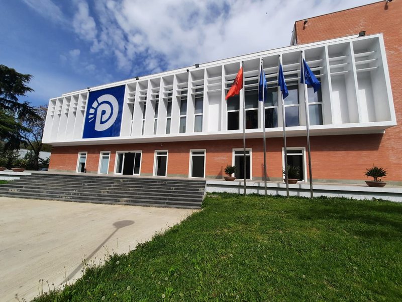 “100 bashki dhe 12 qarqe”, PD depoziton ligjin për ndarjen territoriale të vendit