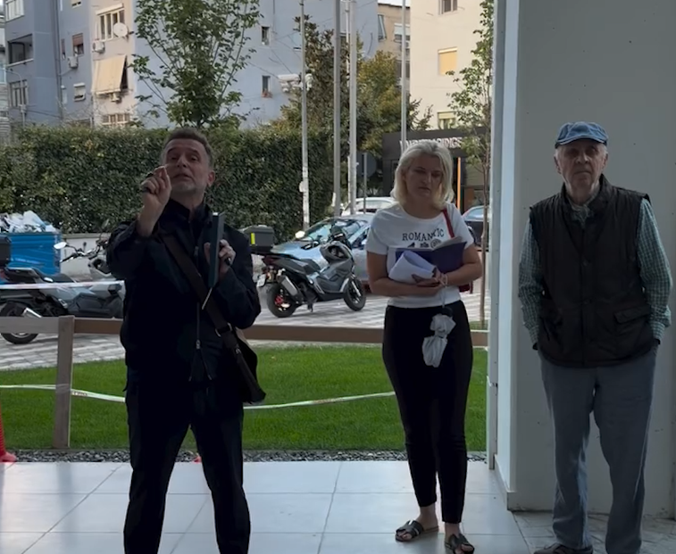 Aktivistja përballet me Braçen, ‘Baçi’ i del në mbrojtje: Shyqyr që po na shohin sytë deputet!