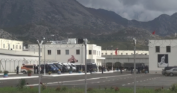 Gjendet i vdekur në dush 49-vjeçari në burgun e Reçit