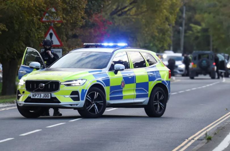 Alarm pranë bazës amerikane në Britani, arrestohen disa persona, evakuohen banorët