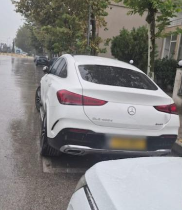26-vjeçari me ‘Benz’ luksoz i kërkuar nga Interpol Manchester!