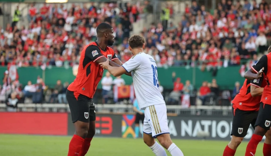 VIDEO/ Mbrojtja e Kosovës 'fut ujë', Zhegrova 'zbut' humbjen e thellë ndaj Austrisë