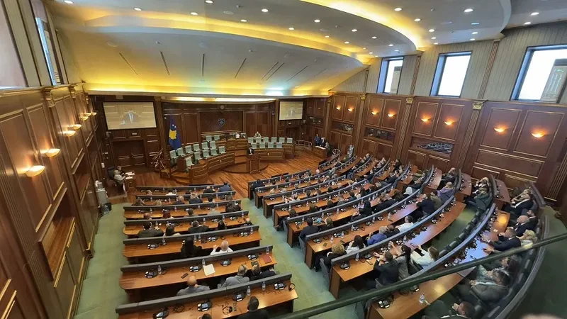 Kuvendi i Kosovës mblidhet sot në seancën e radhës plenare, në rend dite votimi i deklaratës për Gjykatën Speciale