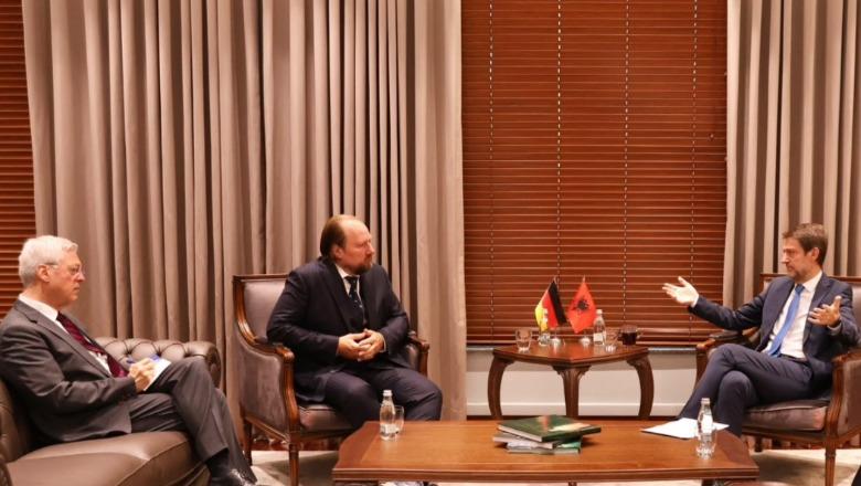 Hoxha takim me Kryetarin e Komisionit për Çështjet e BE-së në Bundestag: Gjermania mbështetëse e rrugëtimit evropian