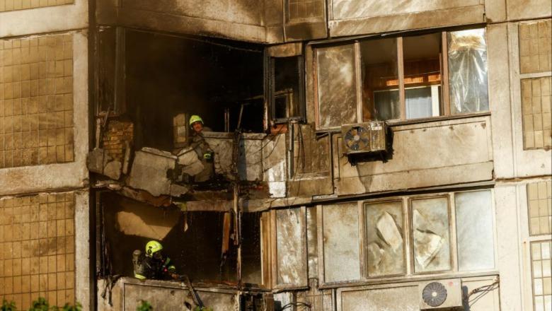 Sulme ruse në Ukrainë/ Goditen zonat e banuara në Kiev dhe Kharkiv, raportohet për viktima dhe dhjetëra të plagosur