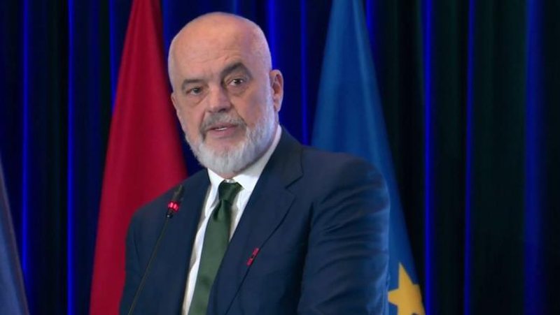 “Fëmijët e Ursulës u rritën rreth tavolinës,” Rama për zgjerimin e BE-së: Mos i lini vendet kandidate të luajnë me ‘gangsterin rus’ dhe ‘lodrat kineze’