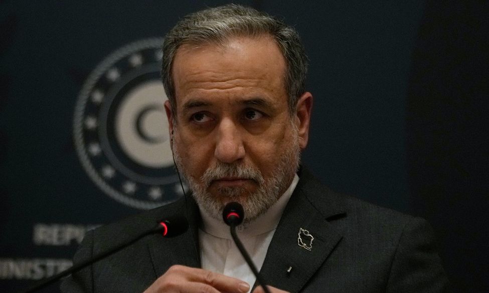 Irani pret përgjigjen e SHBA-së për Ngushticën e Hormuzit, Araghchi: Mund të hapet brenda 7 ditësh