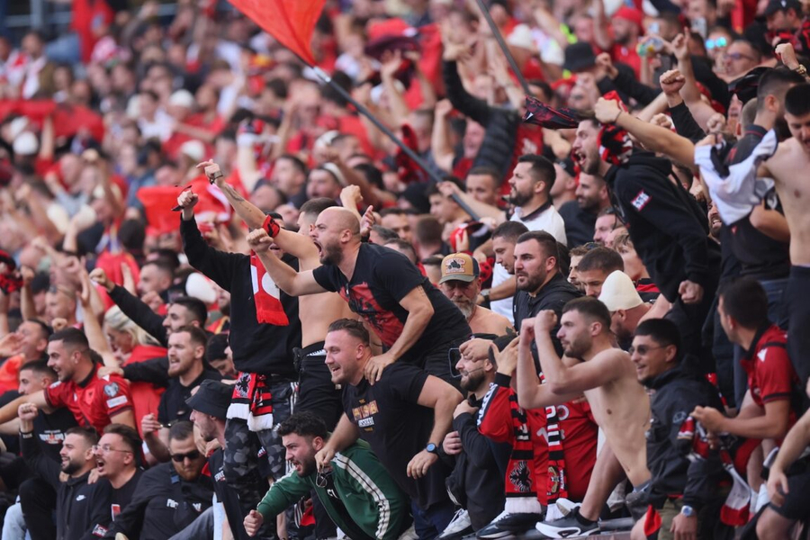 Stadiumi i San Marinos do ‘vishet’ kuqezi, shqiptarë blejnë biletat e vendësve