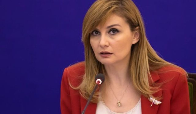 “PPP-të dhe tenderët shkojnë te një grusht njerëzish”/ Tabaku: Ekonomia është futur prej vitesh në një rreth vicioz