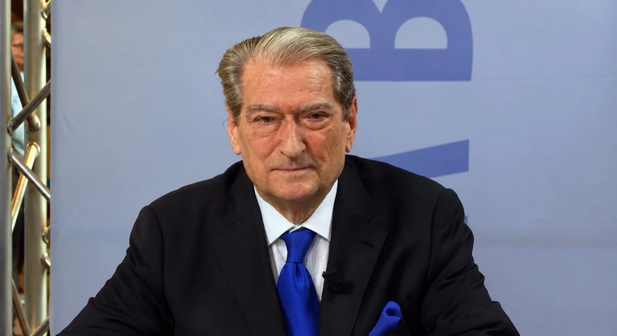 ‘Demokracia është në agoni’/ Berisha nga Strasburgu: Denoncova narkoshtetin, krizën ekonomike dhe goditja ndaj medias